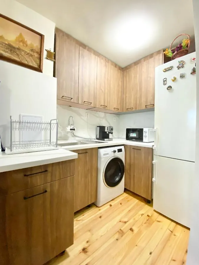 Lovely 2 Bedroom Apartment For 6 Guest In Burgas 0*,  Bułgaria