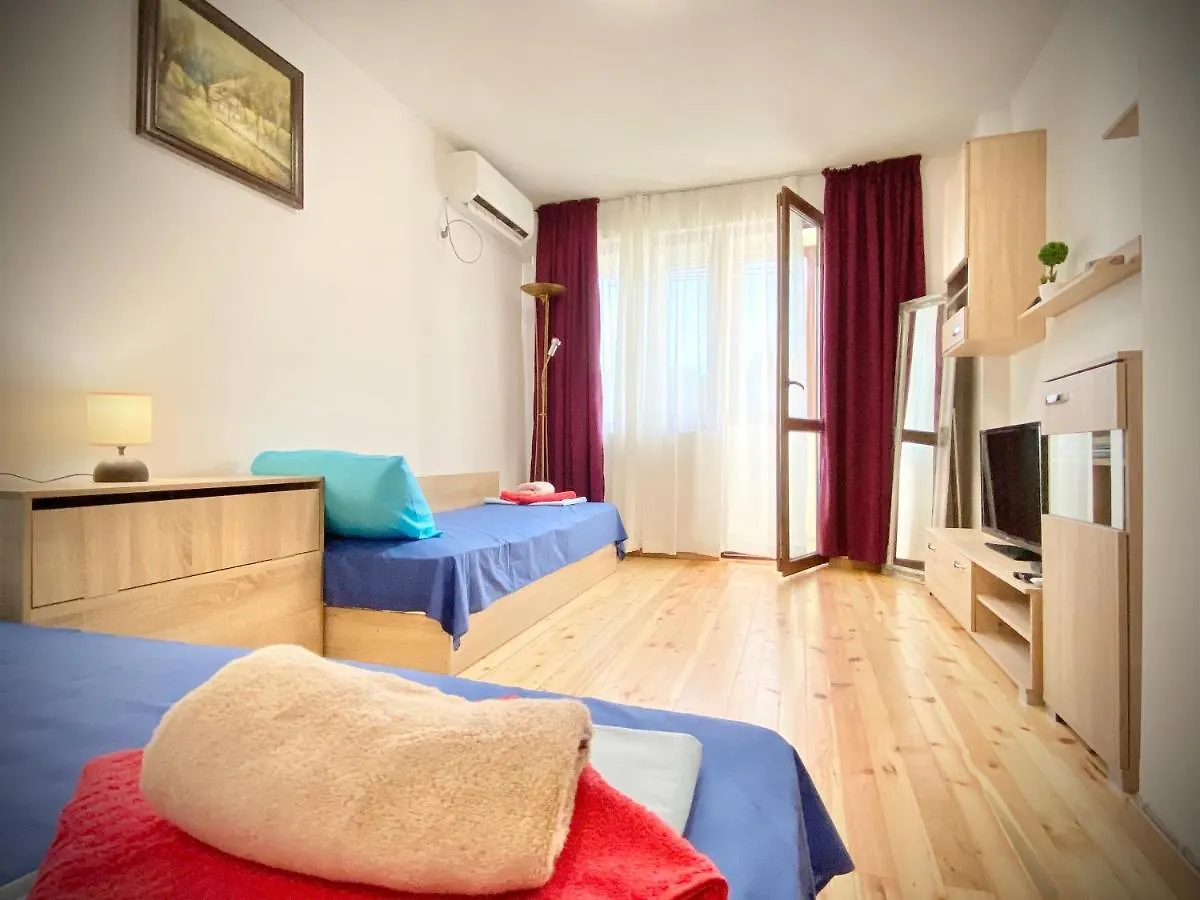 Lovely 2 Bedroom Apartment For 6 Guest In Burgas Bułgaria